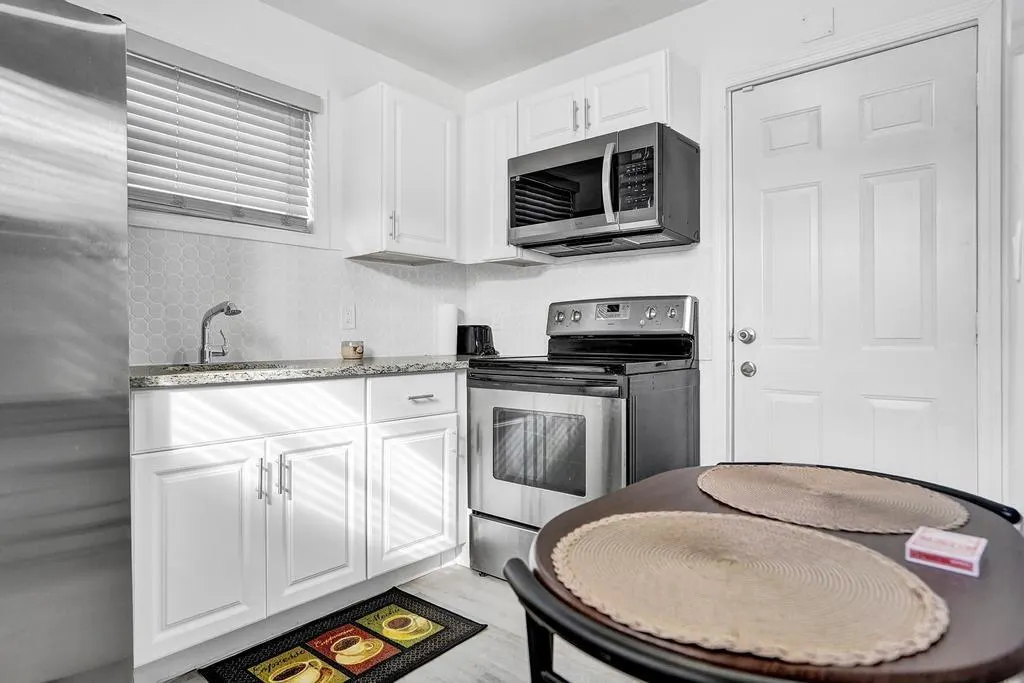 541 NW 107th Street, #Studio