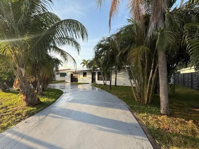 1449 SE 8th Street