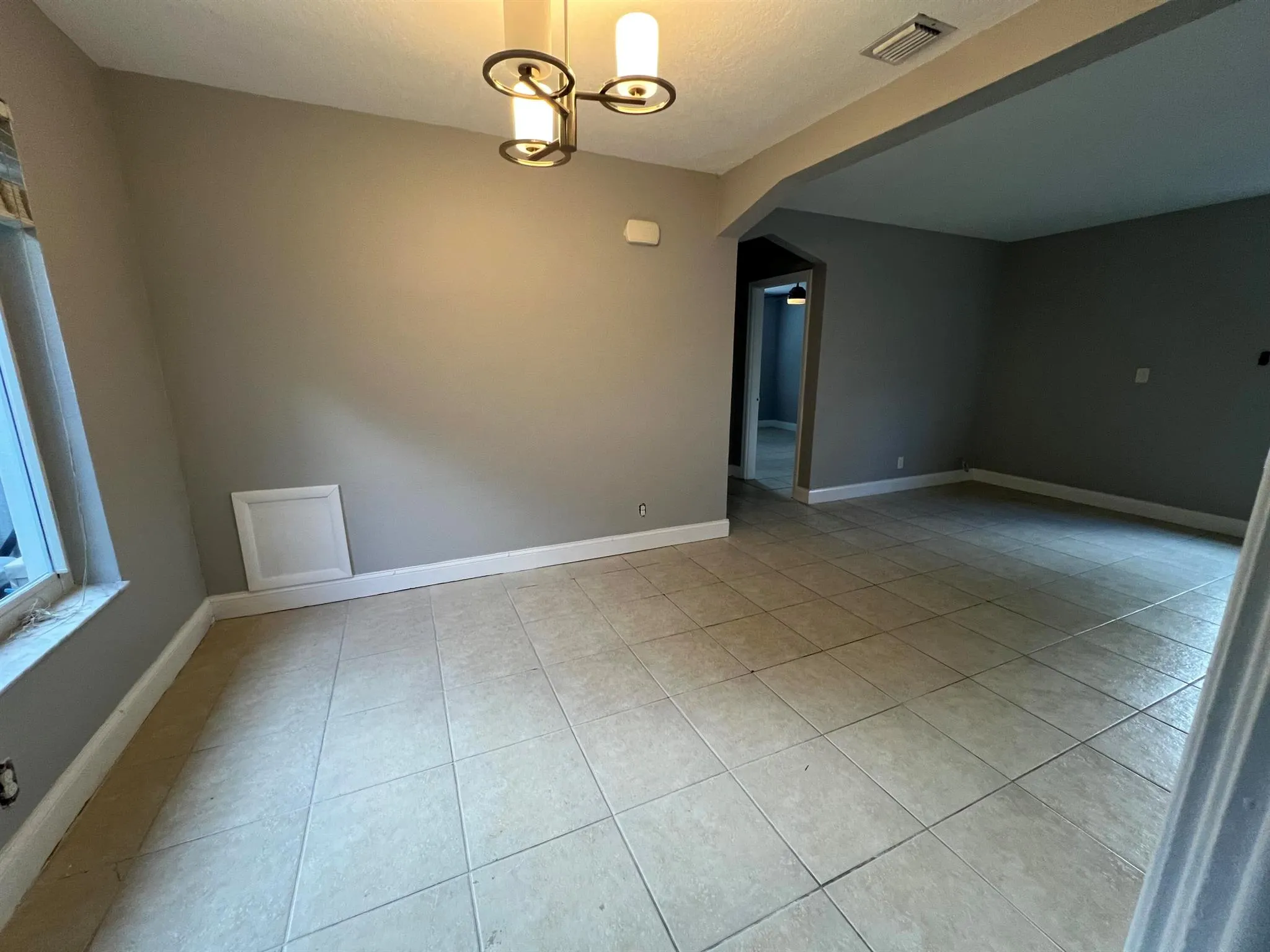 113 Edwards Lane, #4