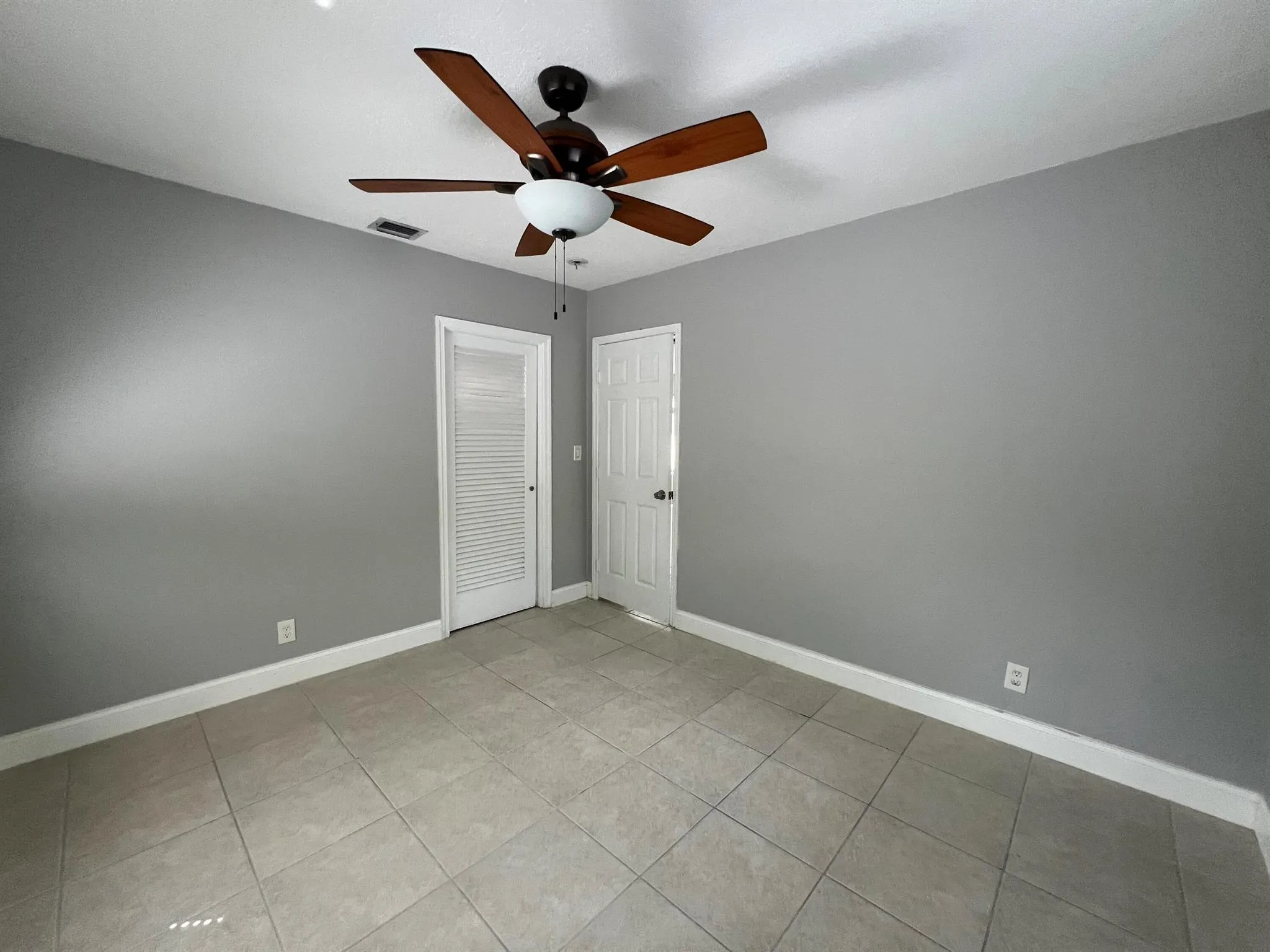 113 Edwards Lane, #4