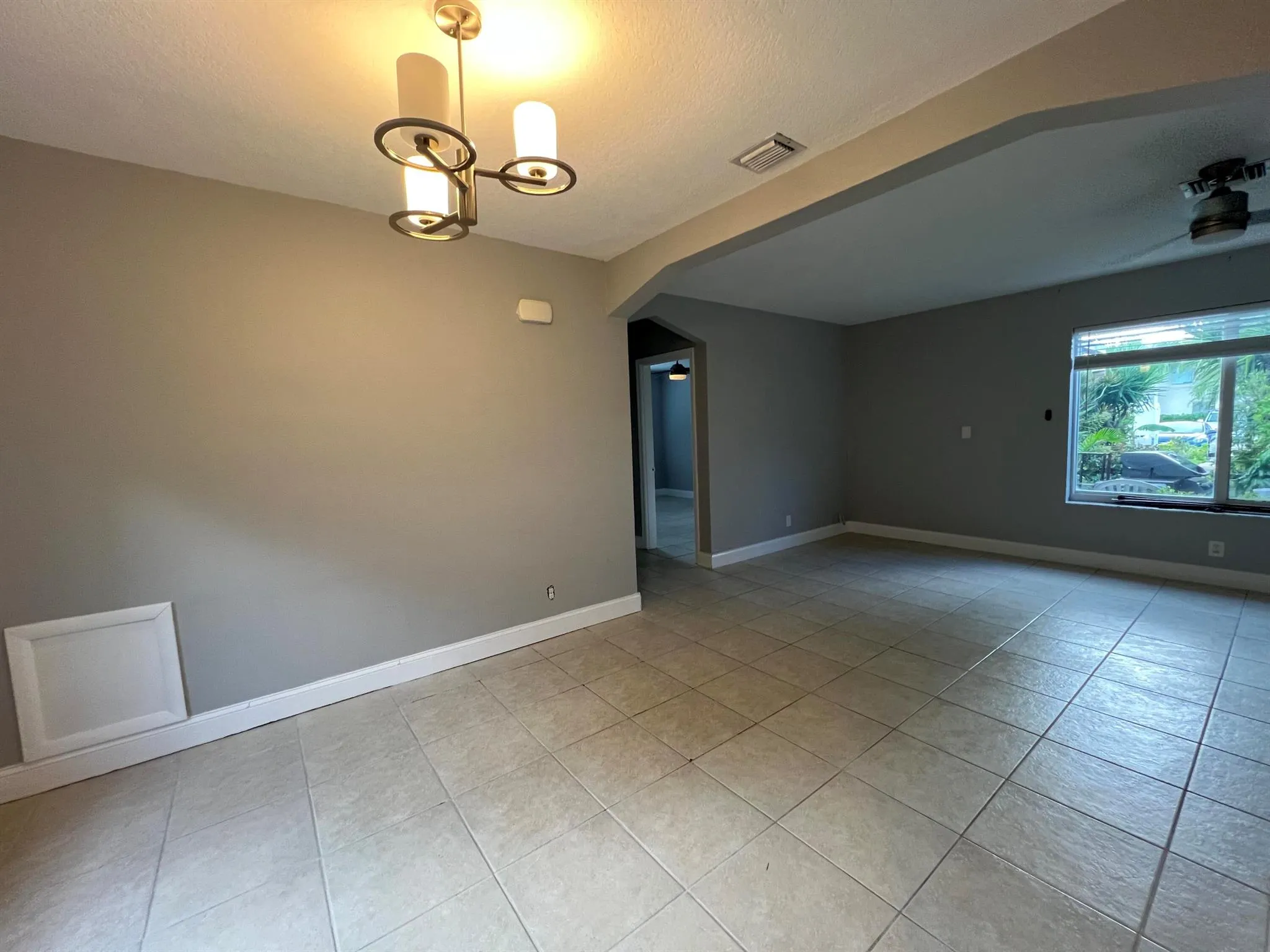 113 Edwards Lane, #4