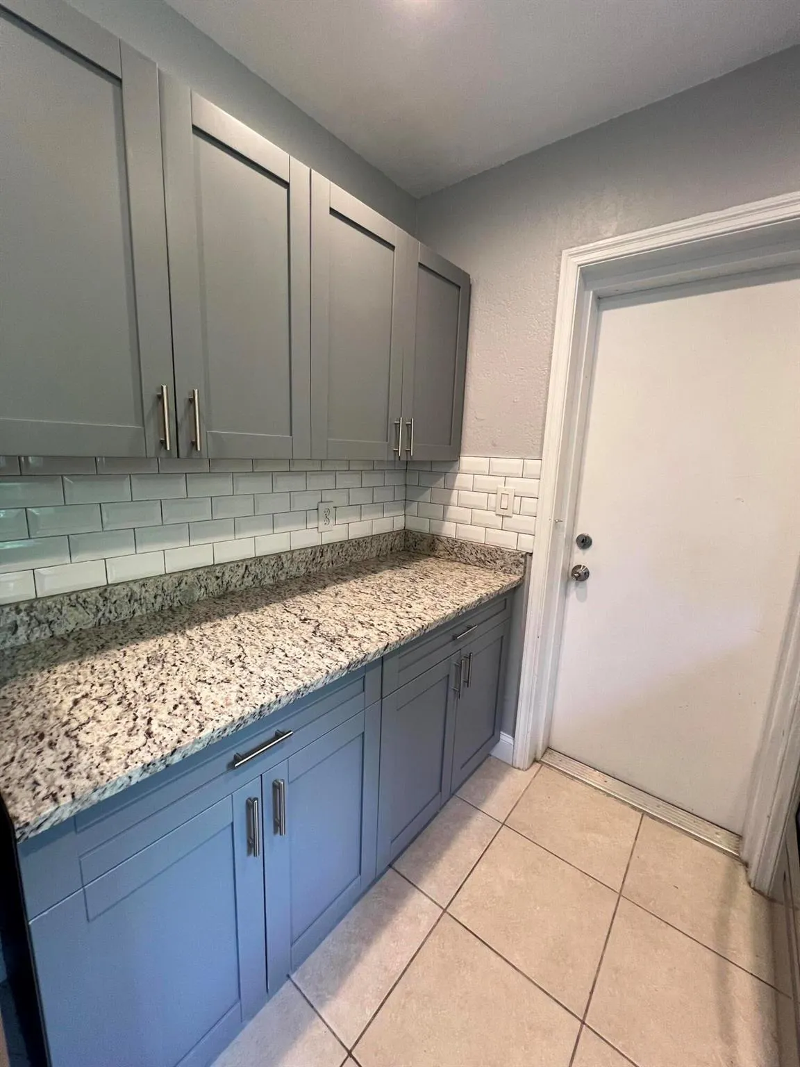 113 Edwards Lane, #4