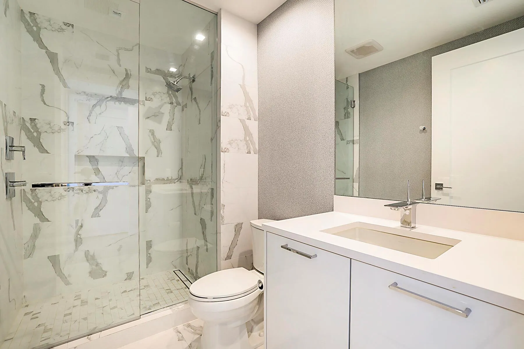 3730 N Ocean Drive, #15c