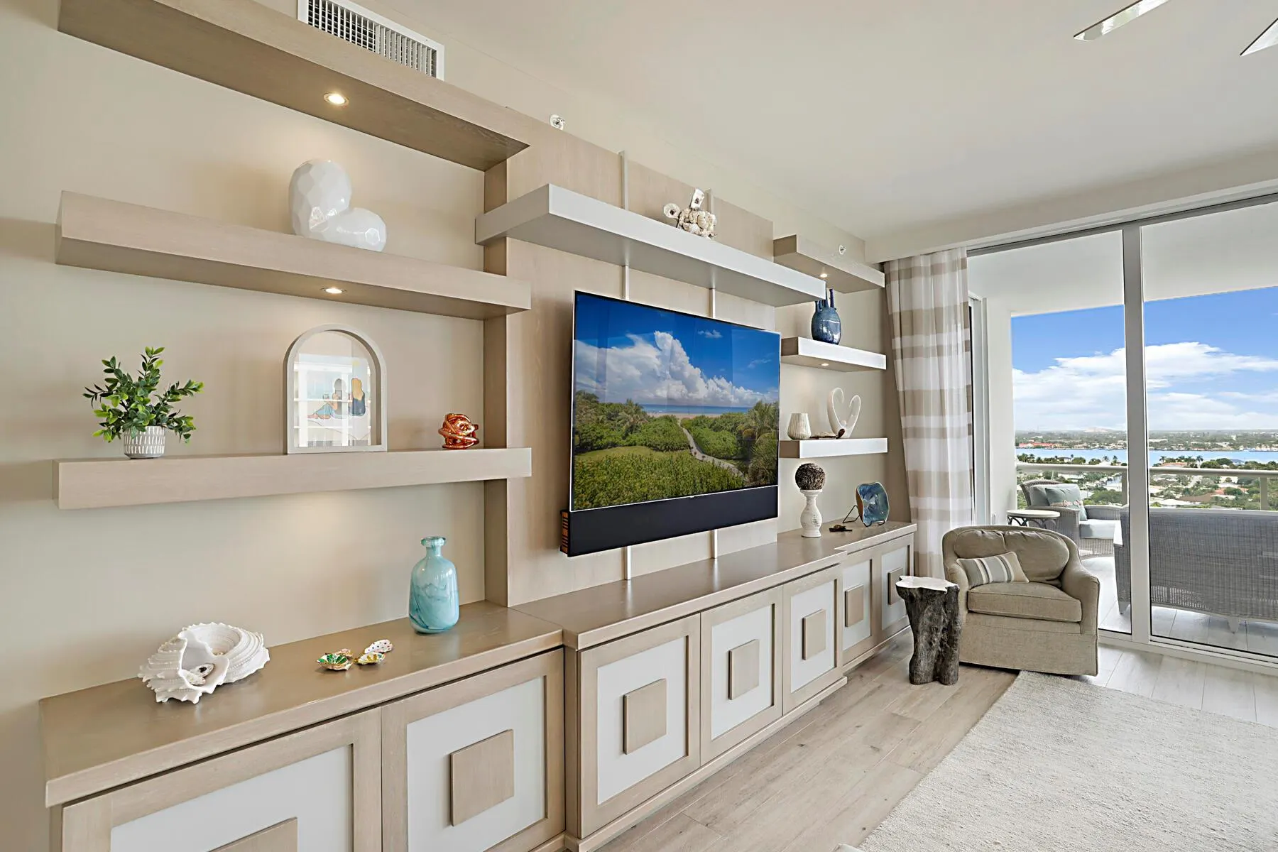 3730 N Ocean Drive, #15c