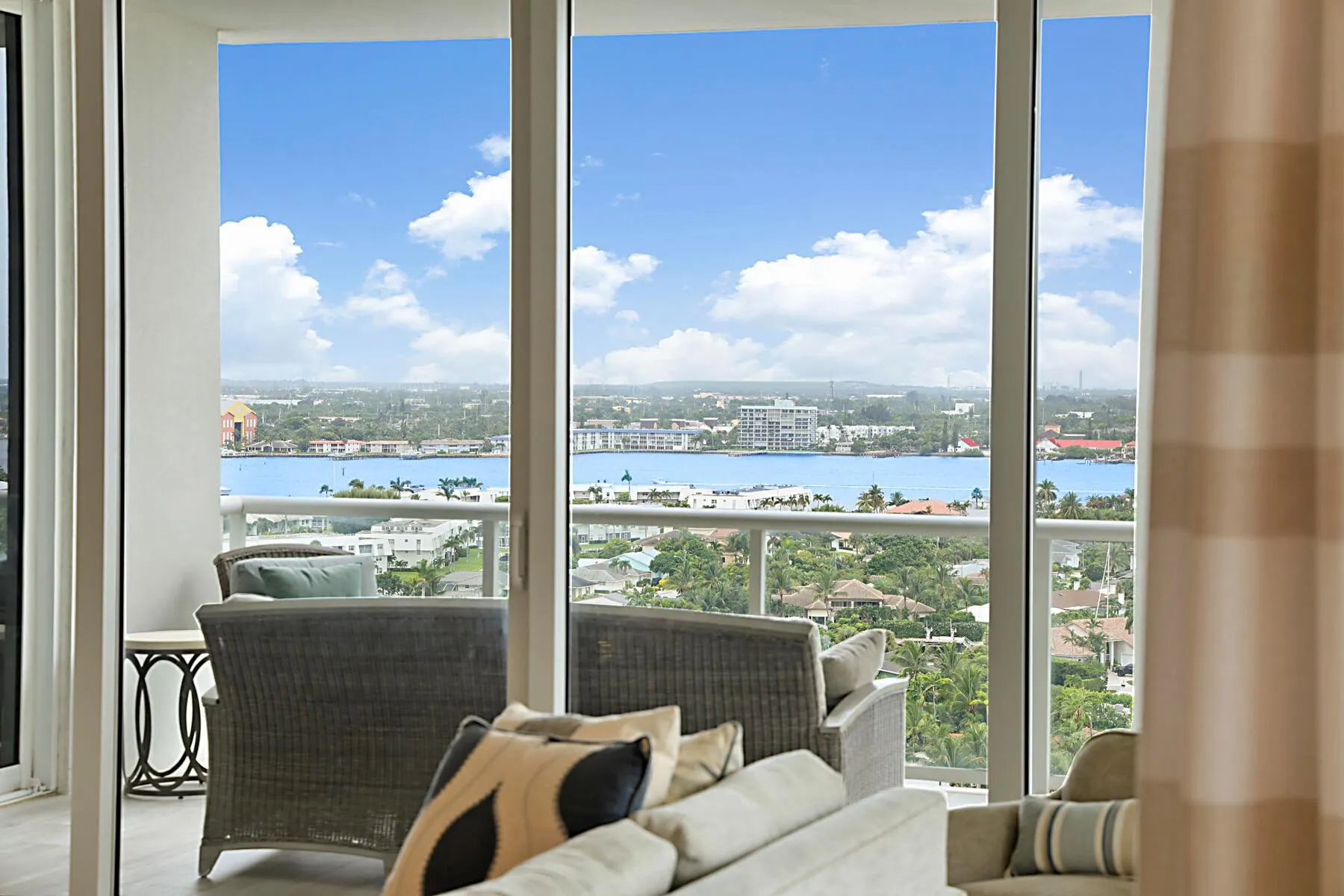 3730 N Ocean Drive, #15c