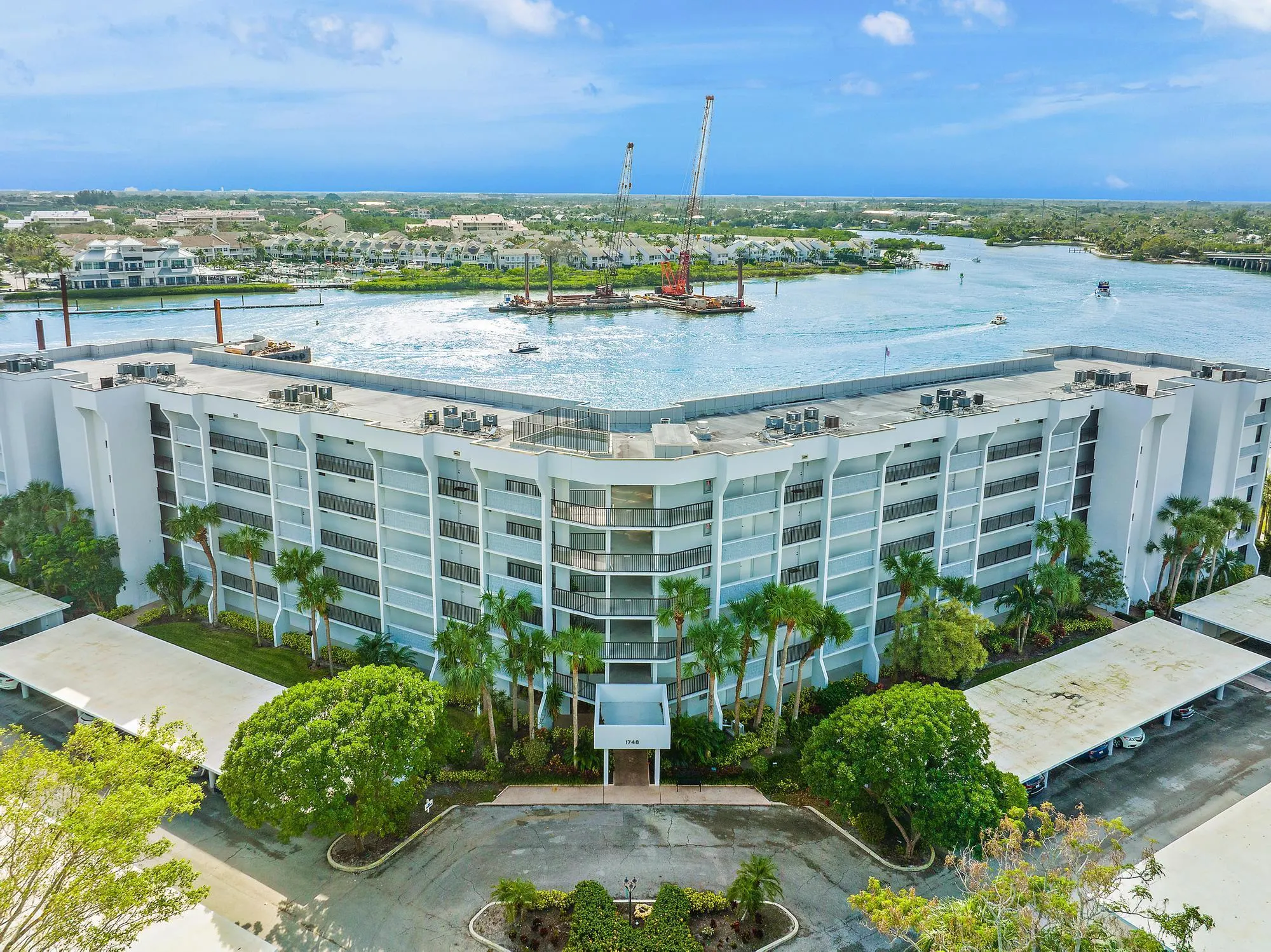1748 Jupiter Cove Drive, #121
