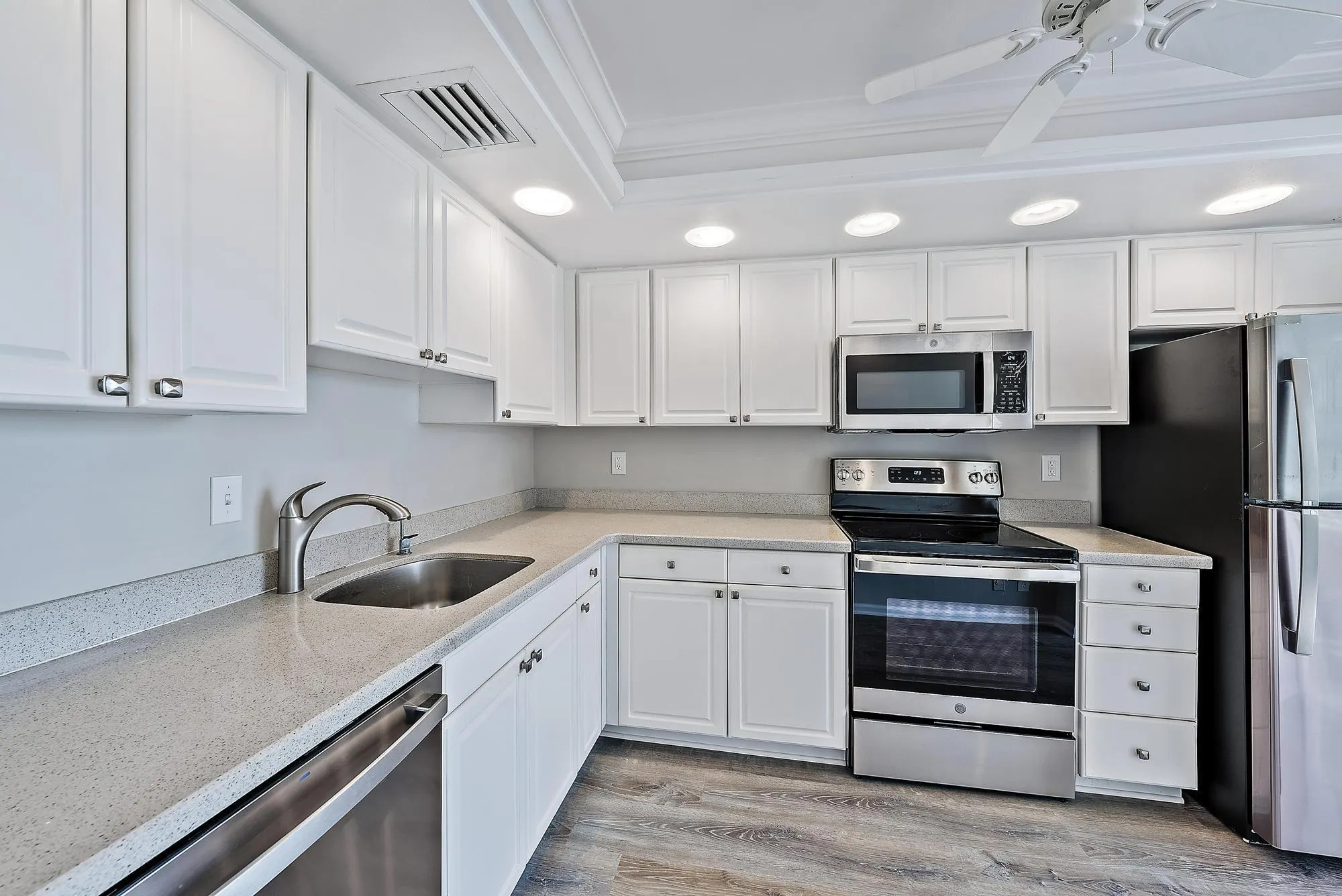1748 Jupiter Cove Drive, #121