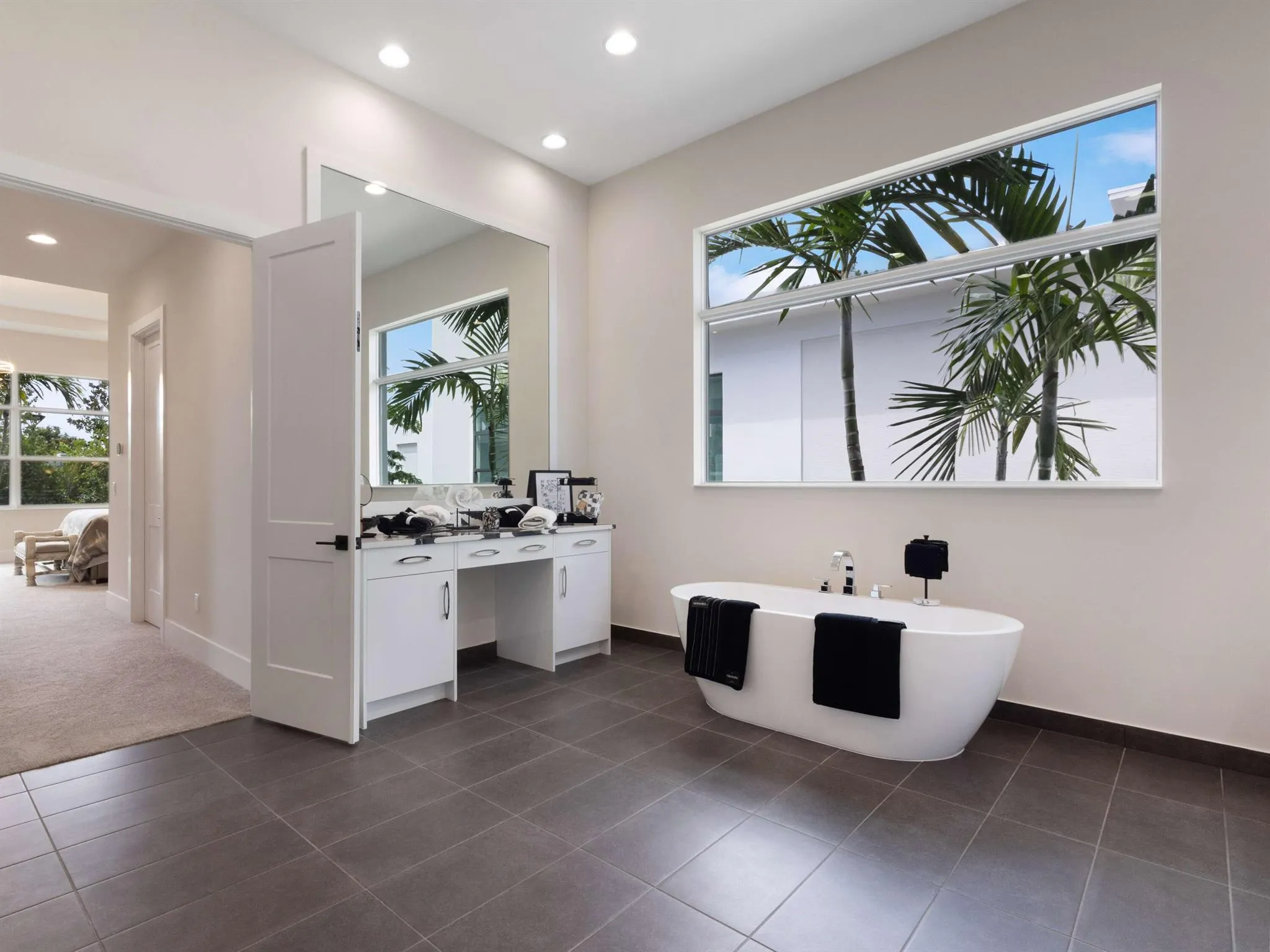 9124 Coral Isle Circle