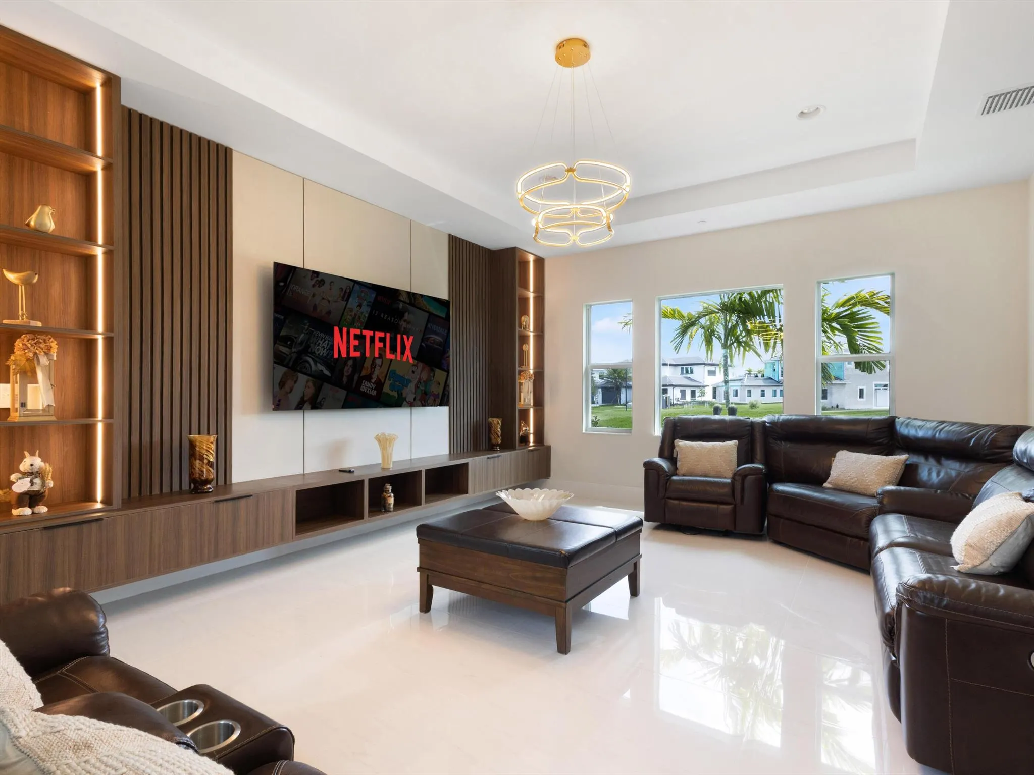 9124 Coral Isle Circle