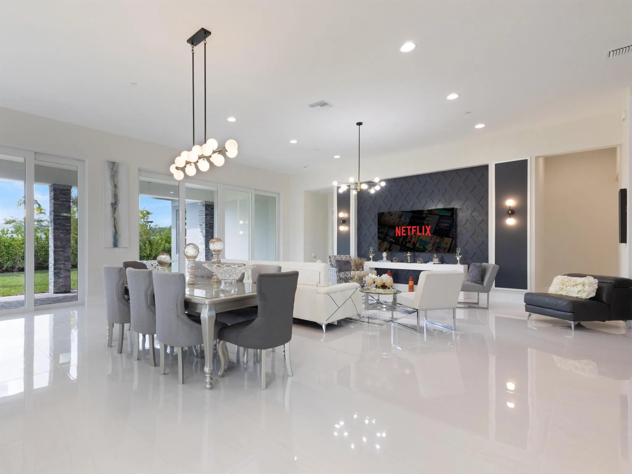 9124 Coral Isle Circle