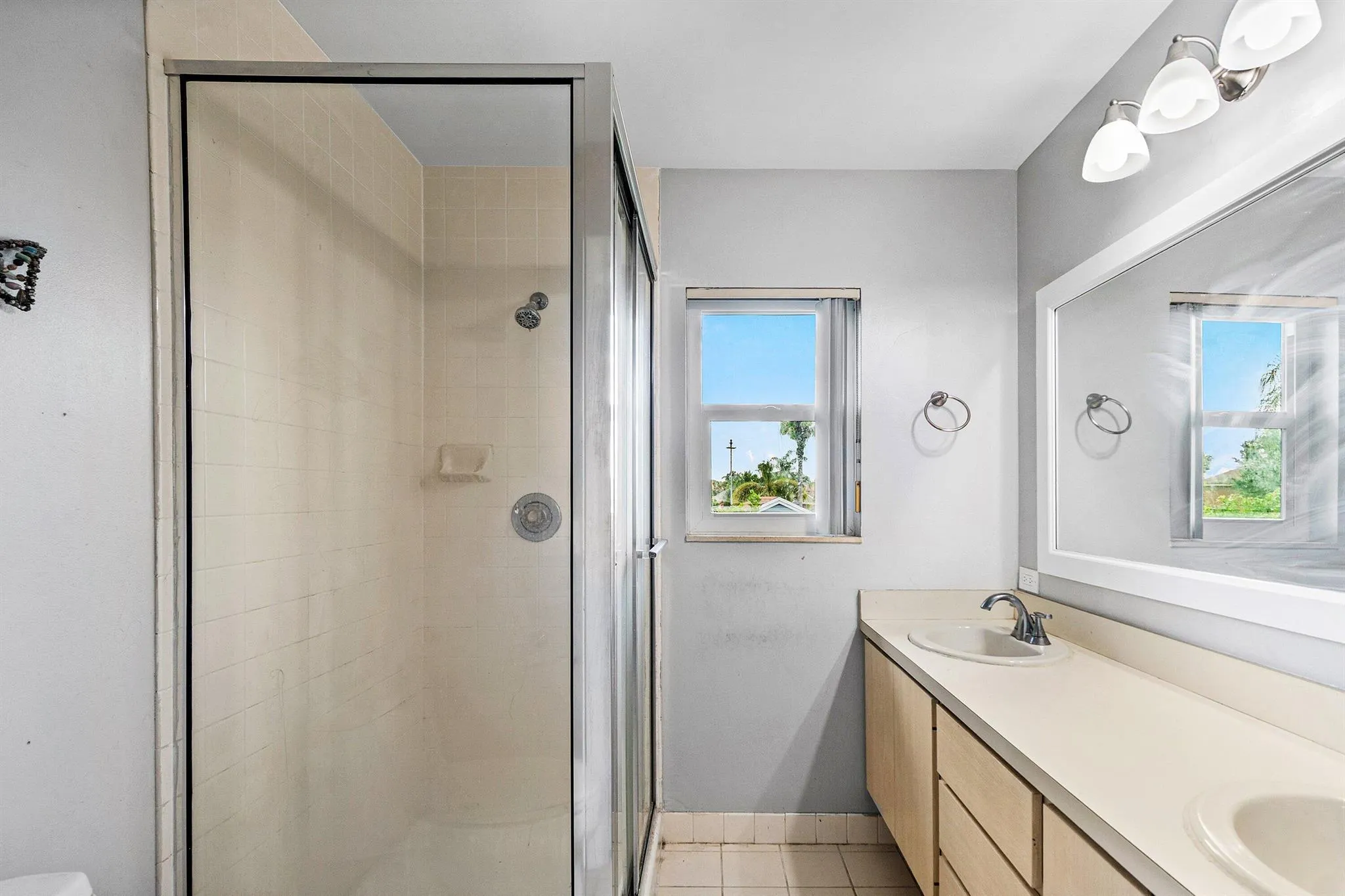43 Essex Court, #C