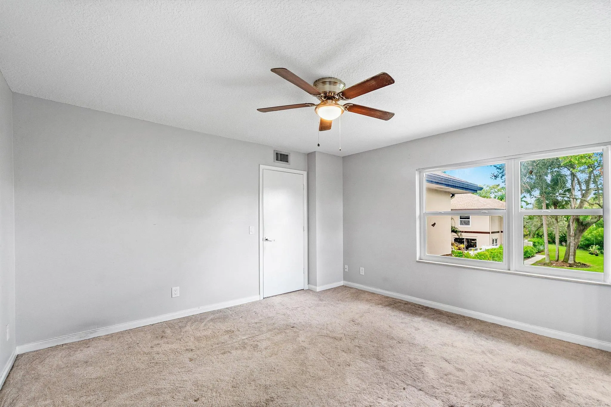 43 Essex Court, #C