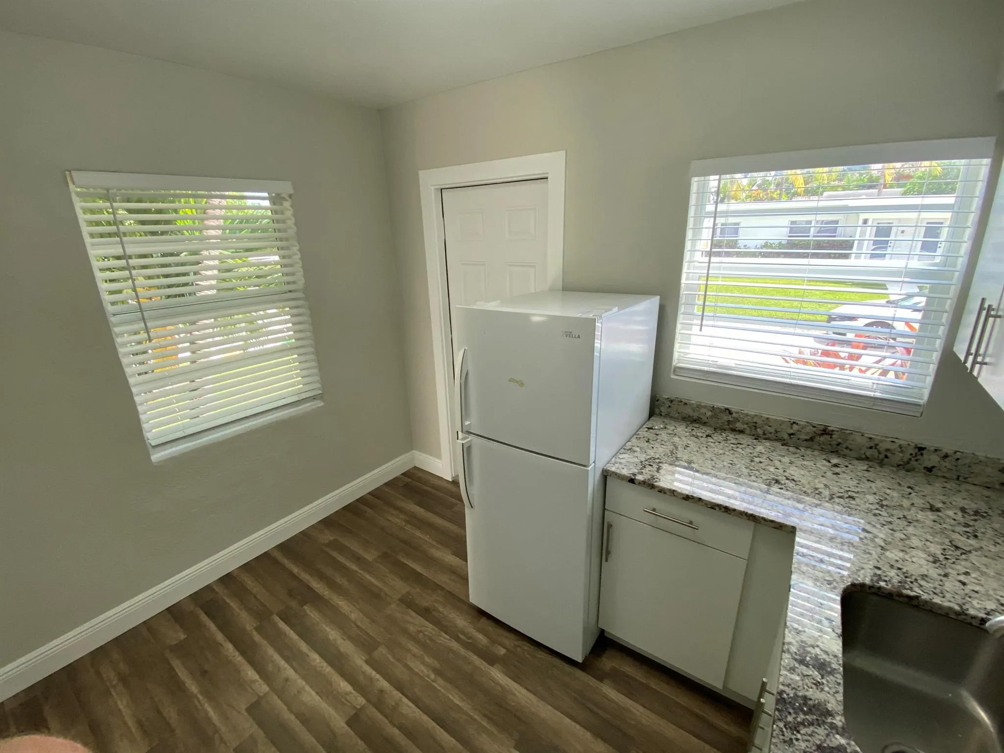 605 N Federal Highway, #1
