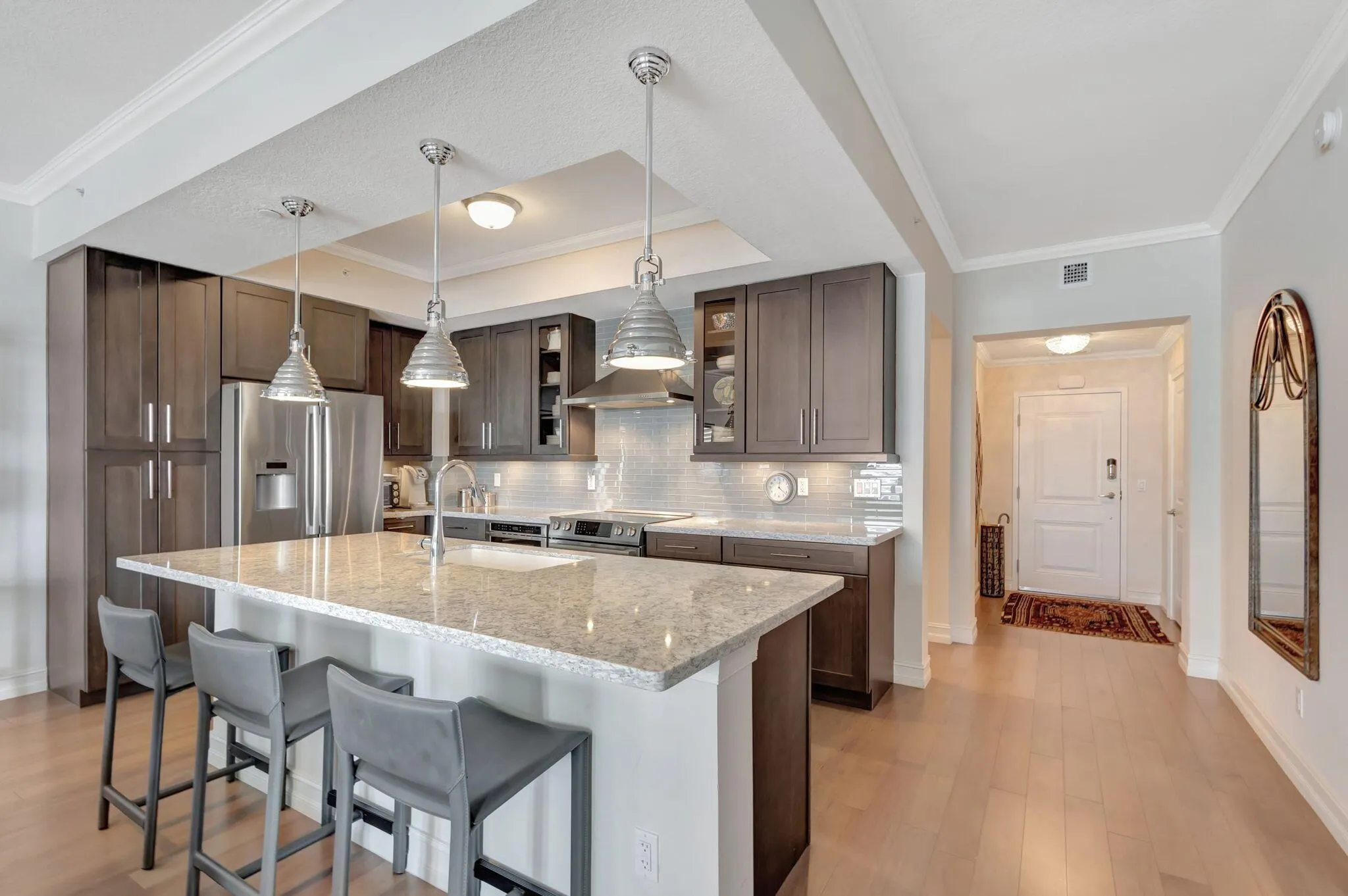 444 Bay Colony Drive N