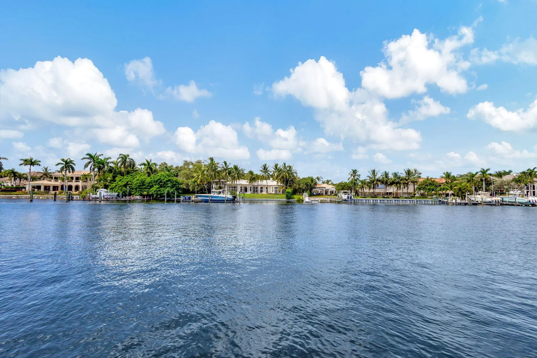 444 Bay Colony Drive N