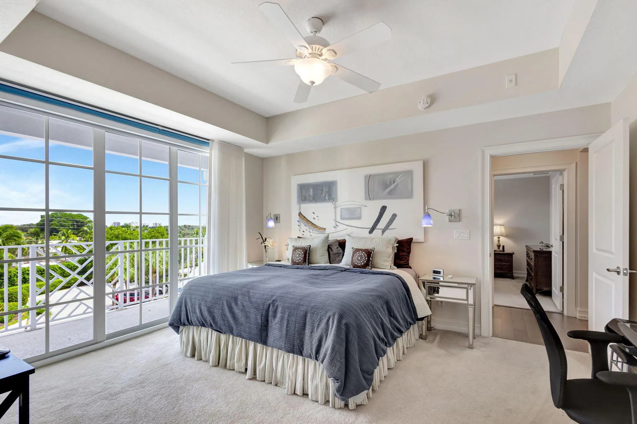 444 Bay Colony Drive N