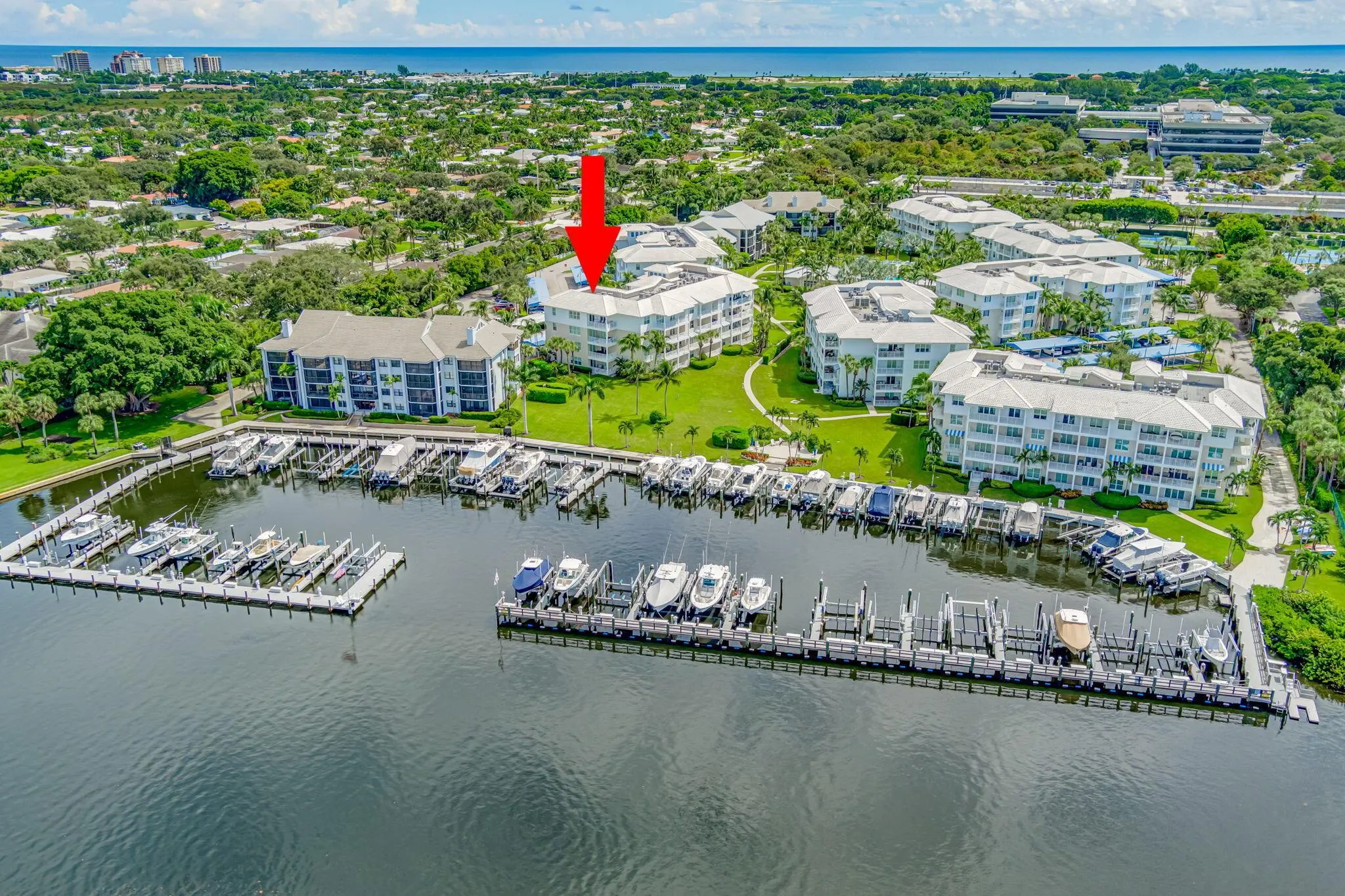 444 Bay Colony Drive N