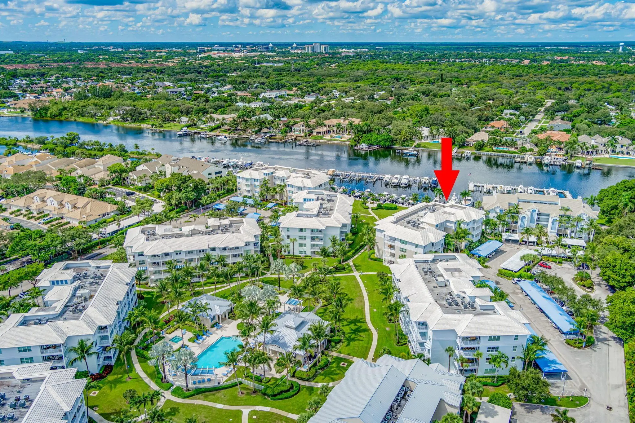444 Bay Colony Drive N