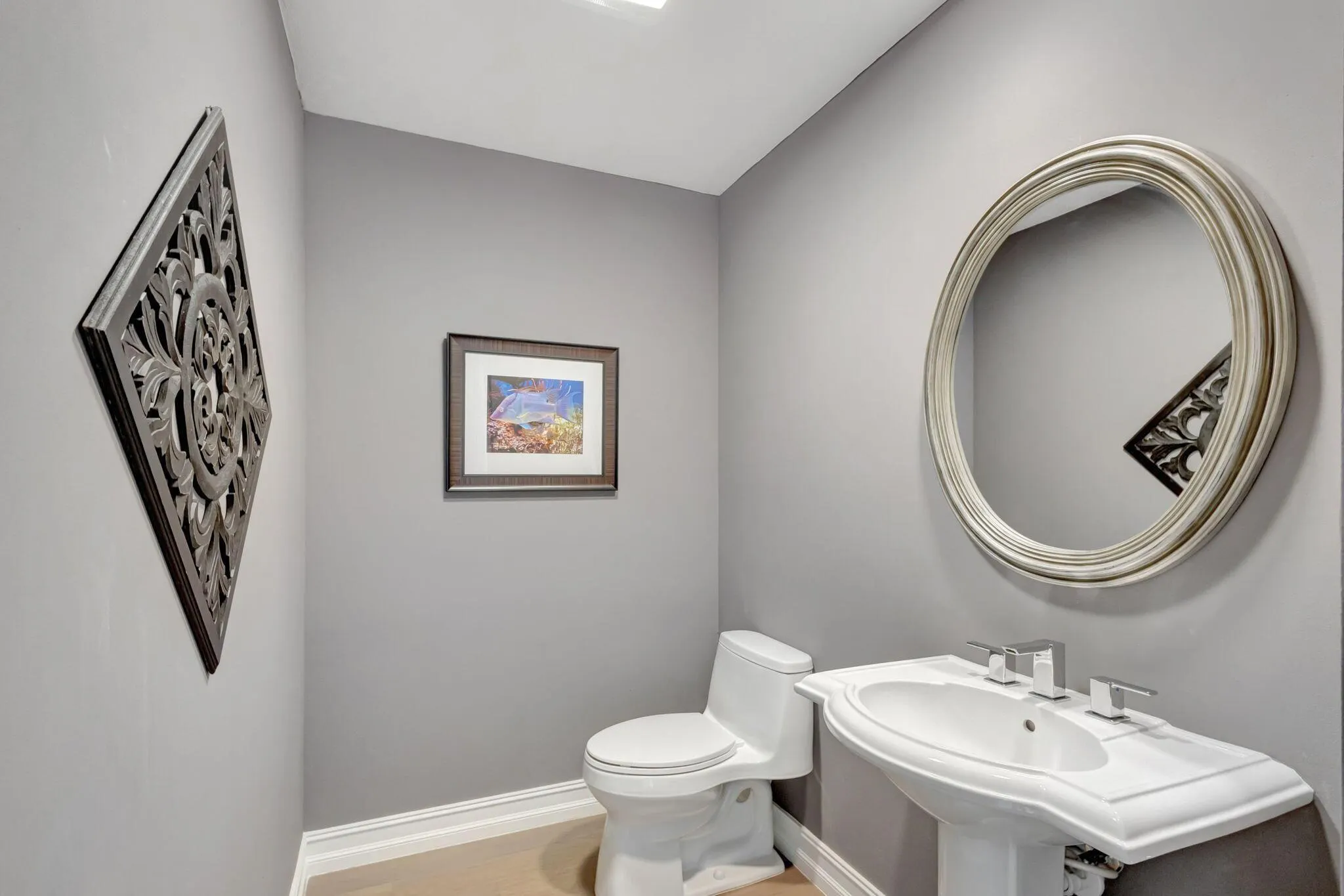 444 Bay Colony Drive N