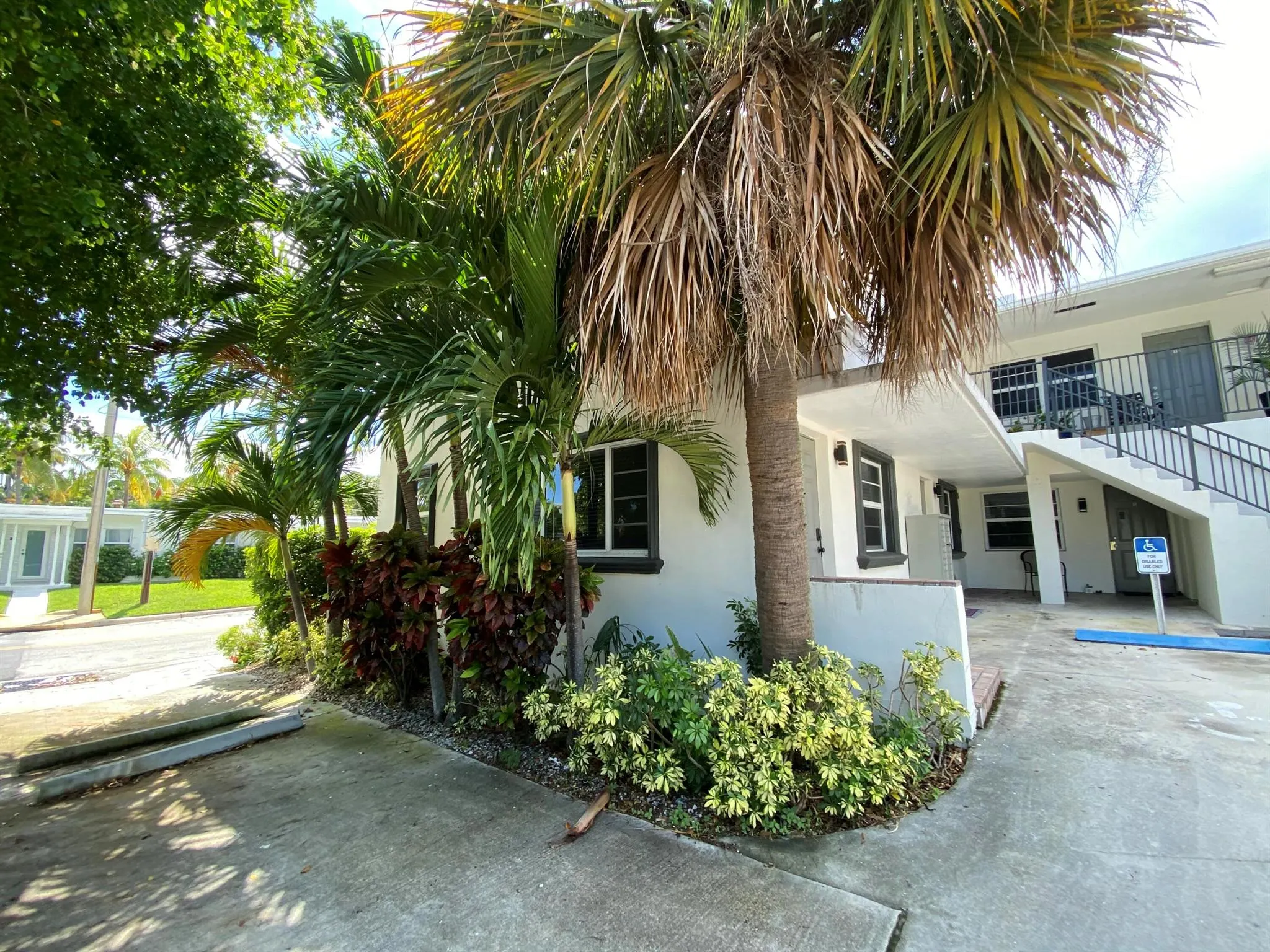 605 N Federal Highway, #3