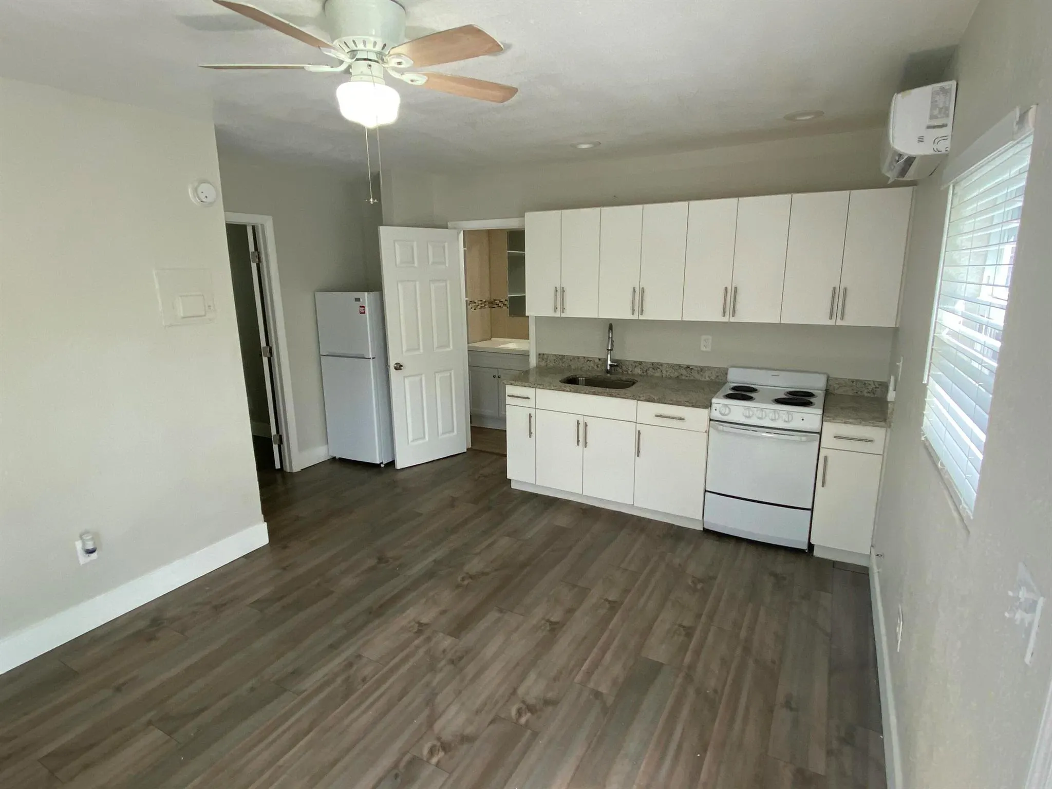 605 N Federal Highway, #3
