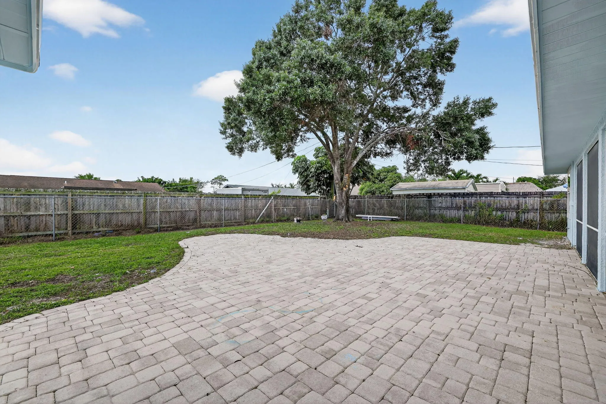 782 SE Breakwater Avenue