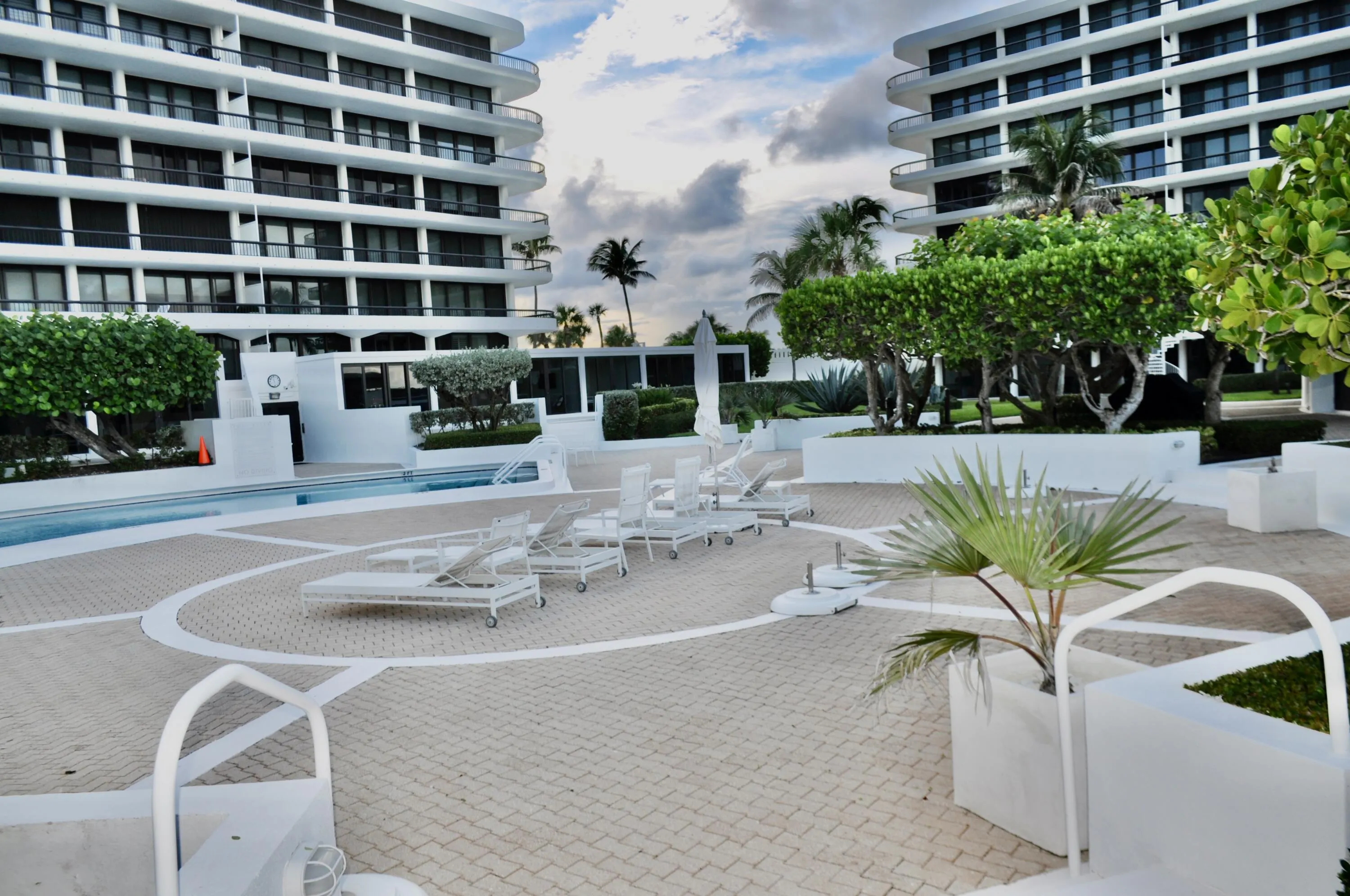 2660 S Ocean 305 S Boulevard S, #305s