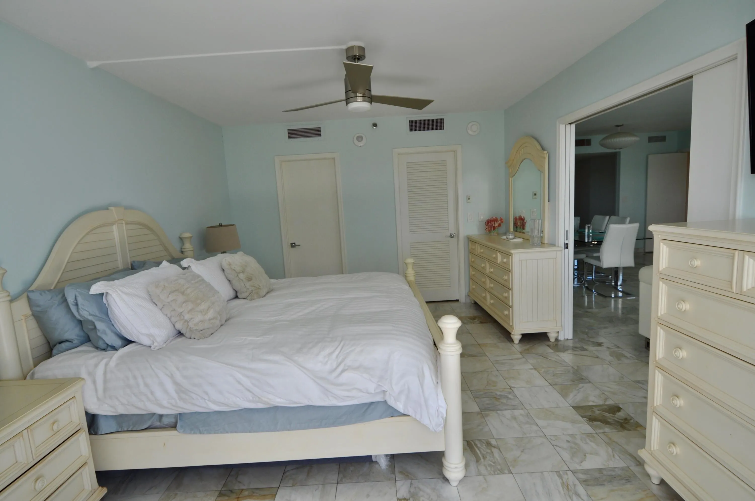 2660 S Ocean 305 S Boulevard S, #305s