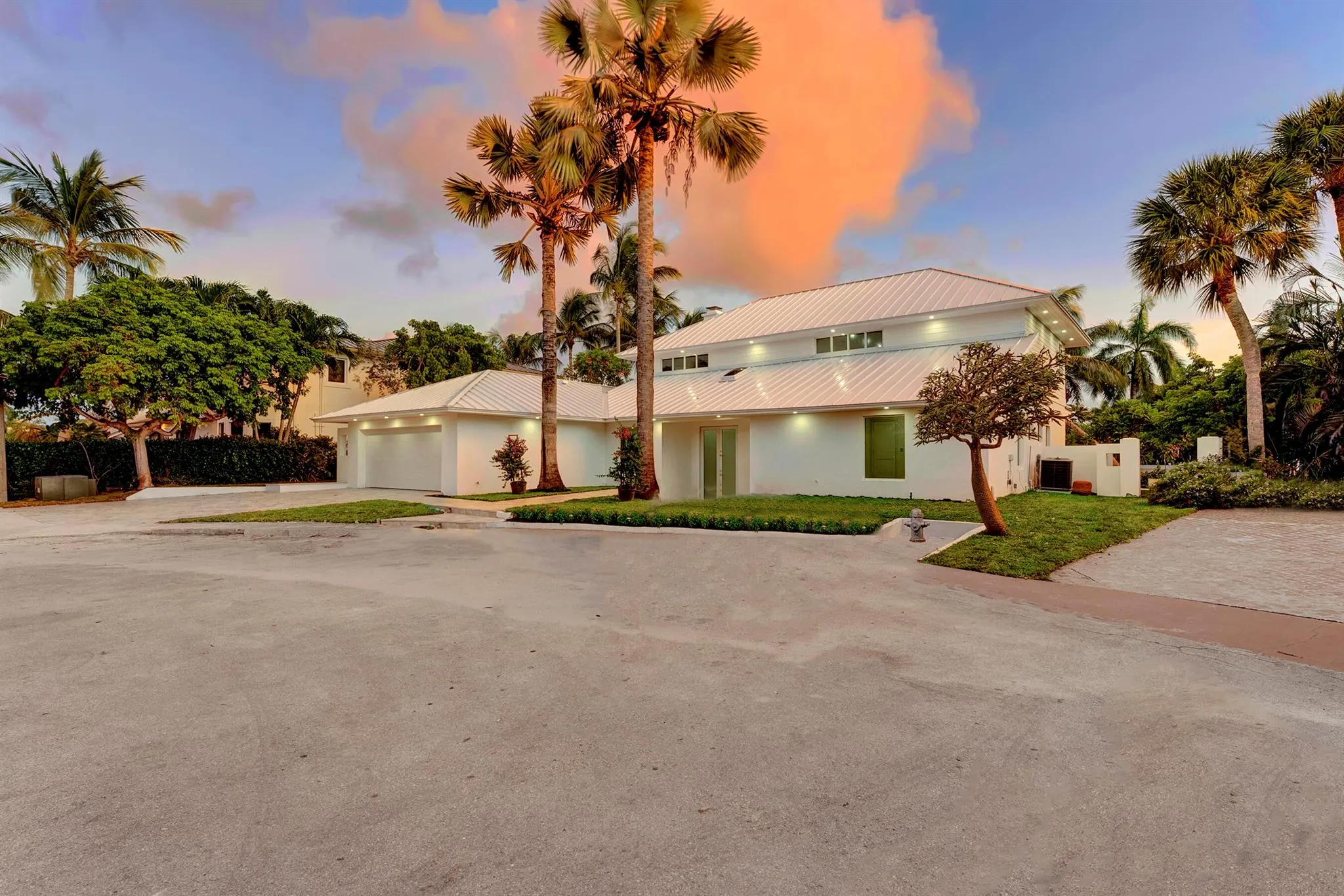580 SW 15th Street
