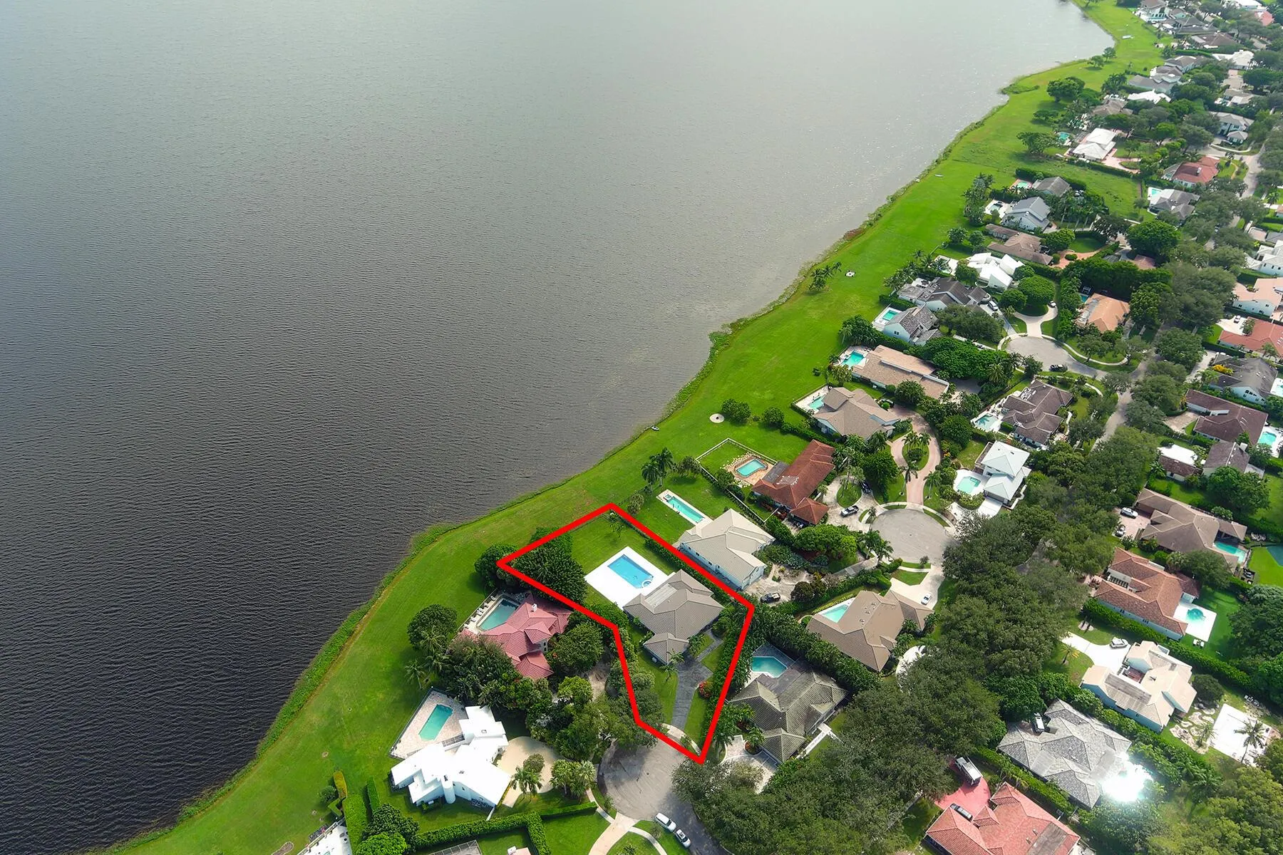 8 Woodbrook Circle