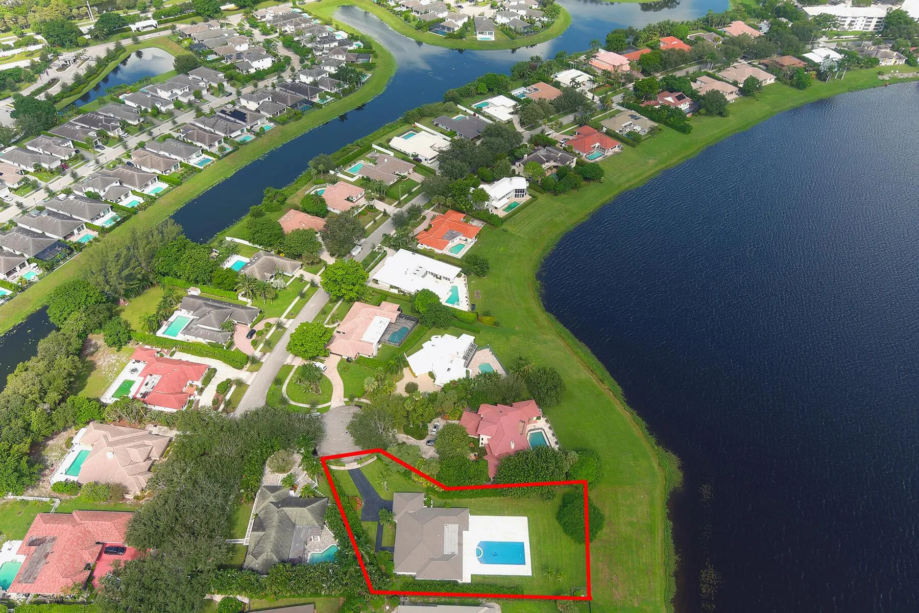 8 Woodbrook Circle