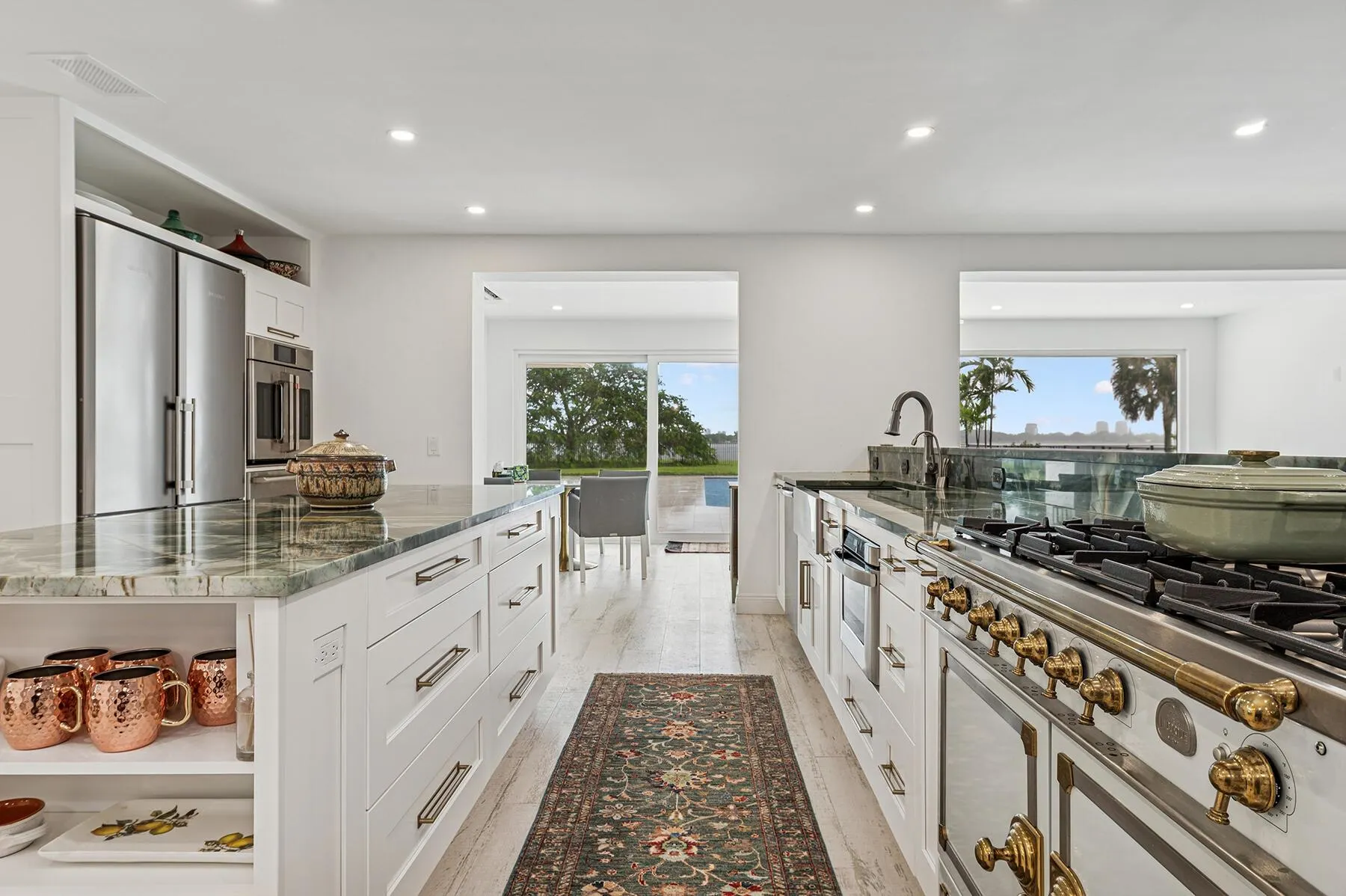 8 Woodbrook Circle