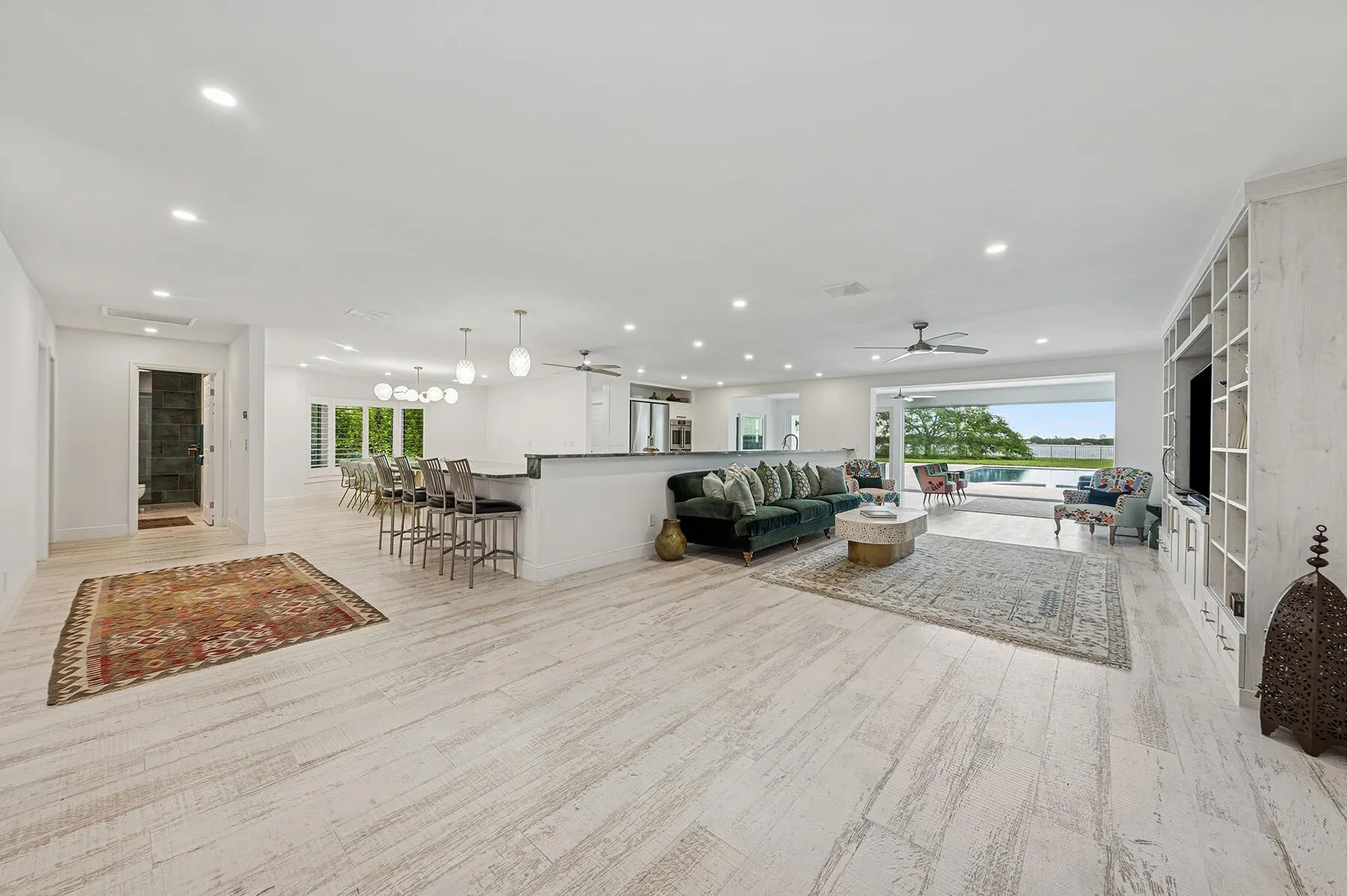8 Woodbrook Circle