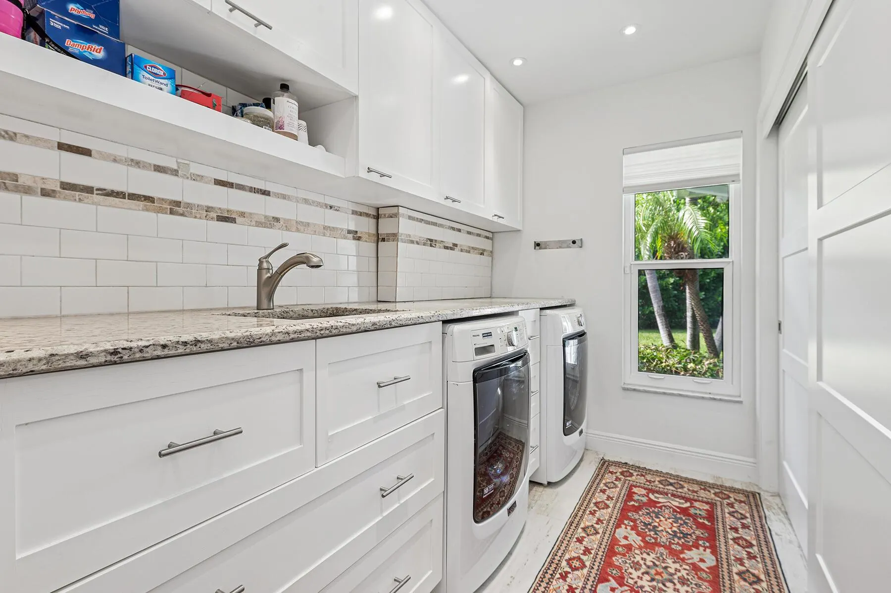 8 Woodbrook Circle