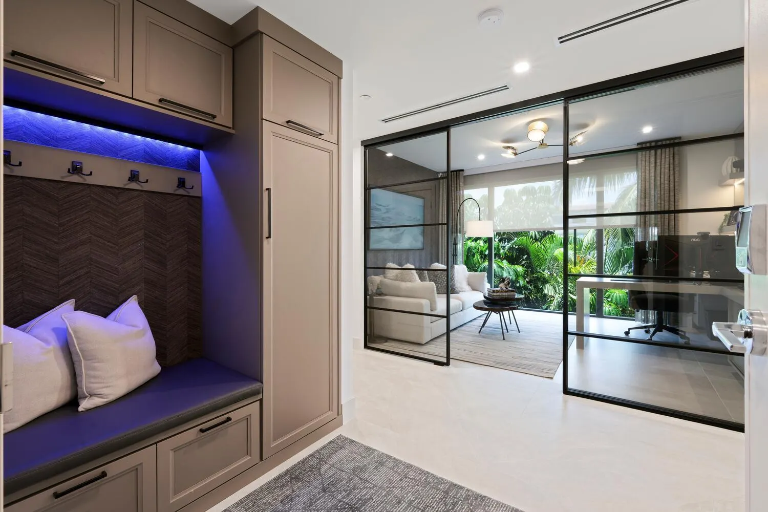 206 Inlet Way, #2w