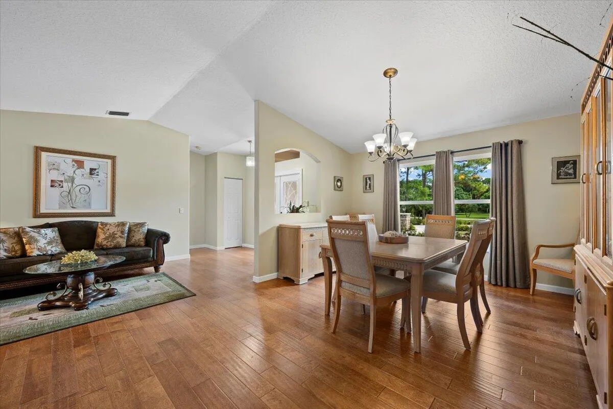 17549 Bridle Lane