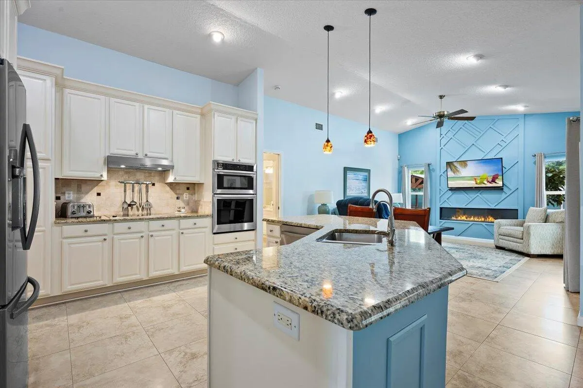 17549 Bridle Lane