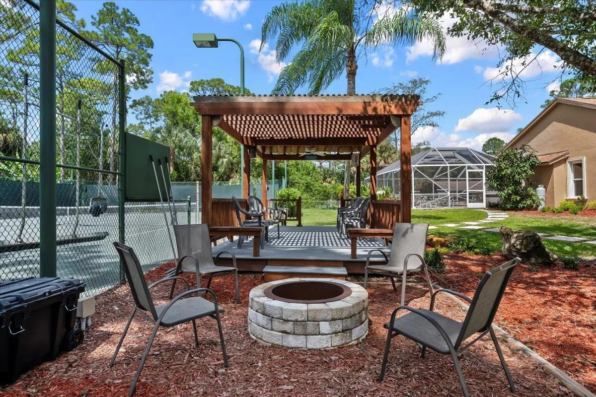 17549 Bridle Lane