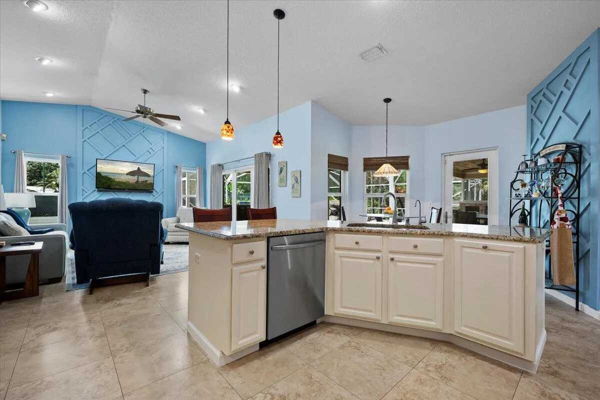 17549 Bridle Lane