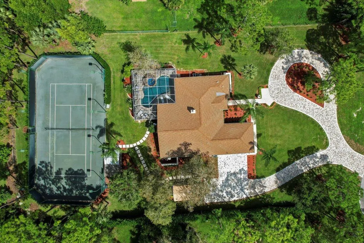 17549 Bridle Lane