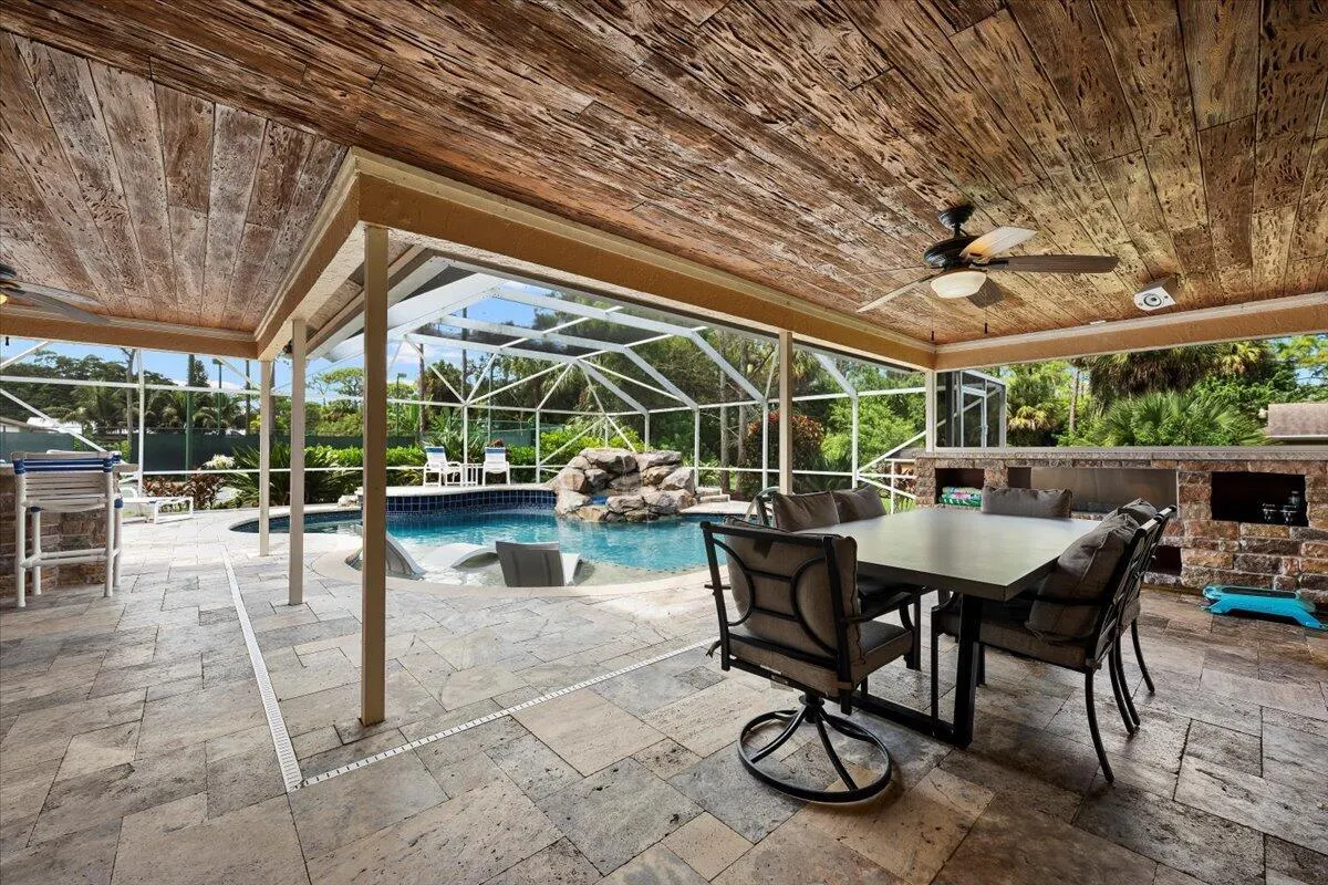 17549 Bridle Lane
