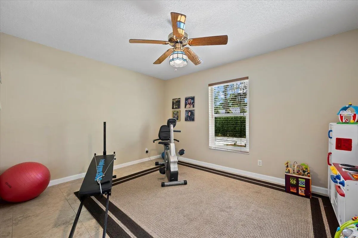 17549 Bridle Lane