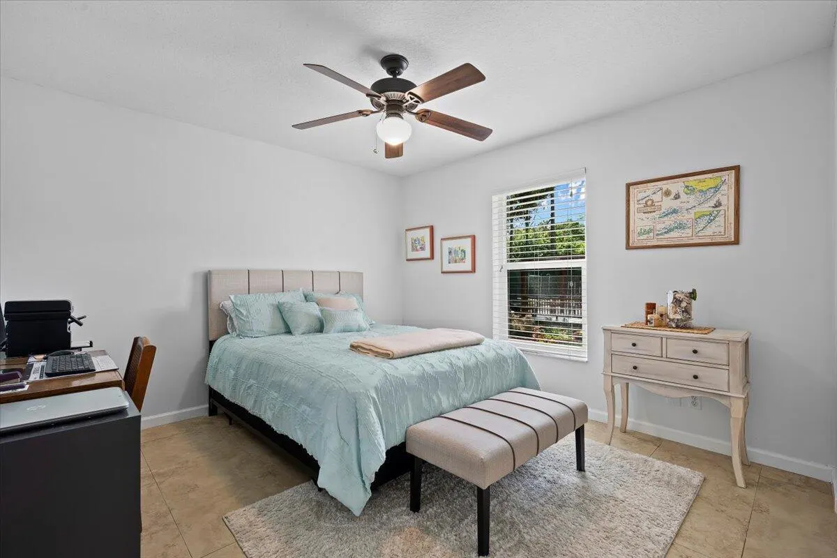 17549 Bridle Lane