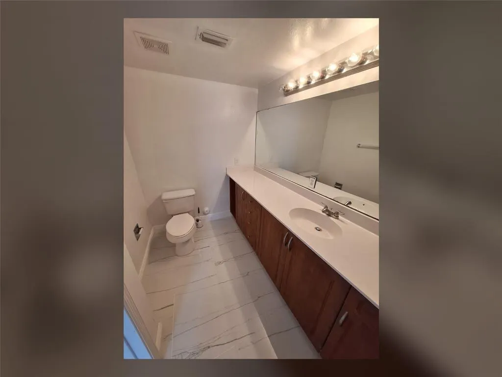 6492 Emerald Dunes Drive, #108