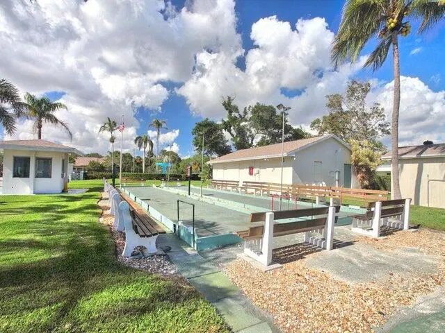 230 Horizons E, #307