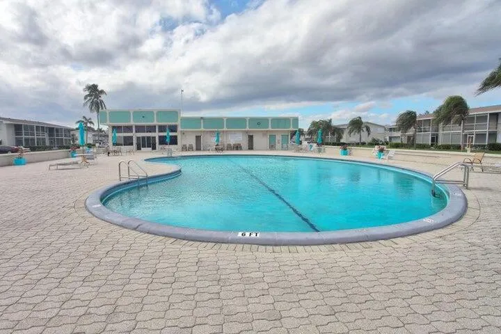 230 Horizons E, #307