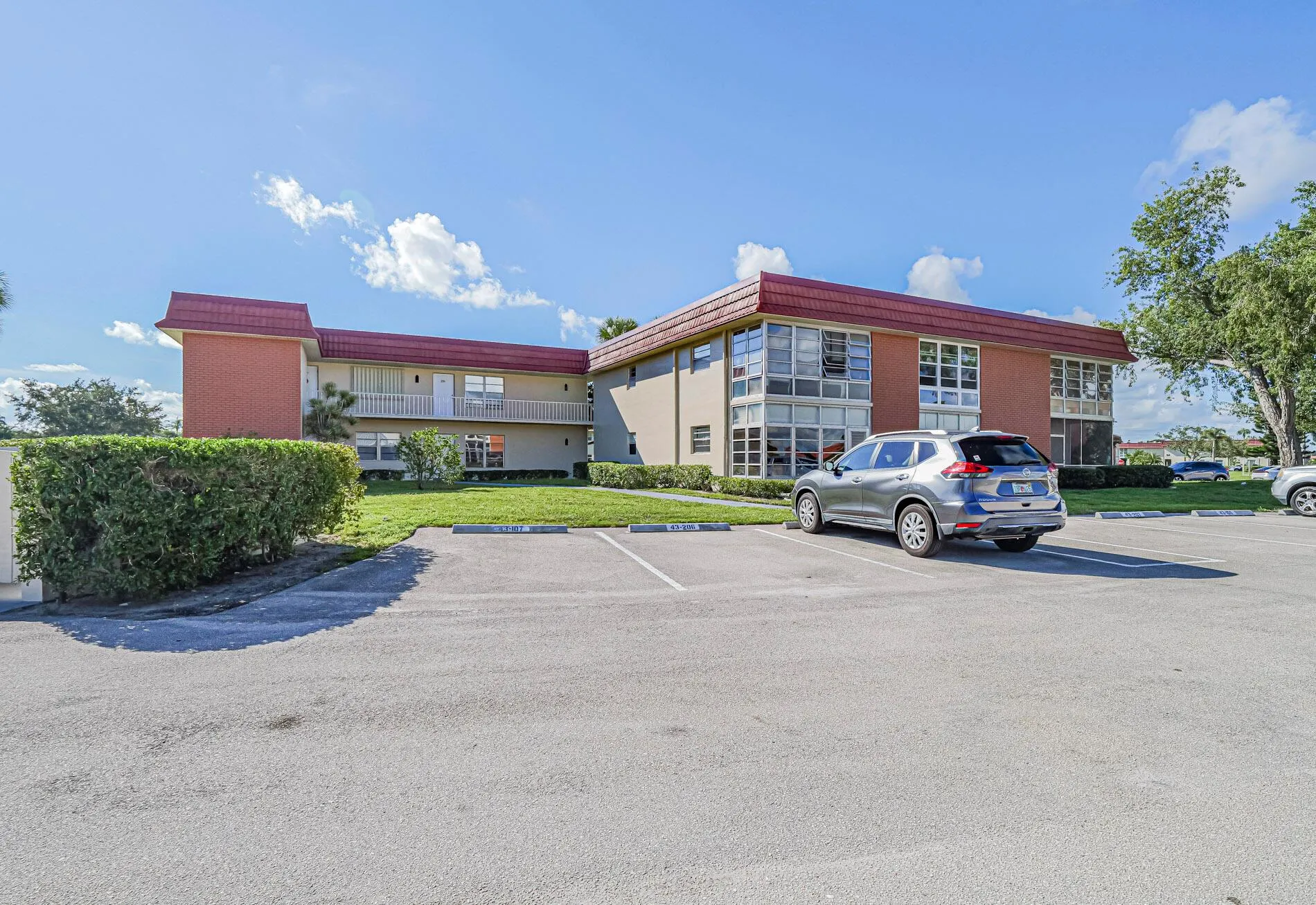 43 Woodland Drive, #205