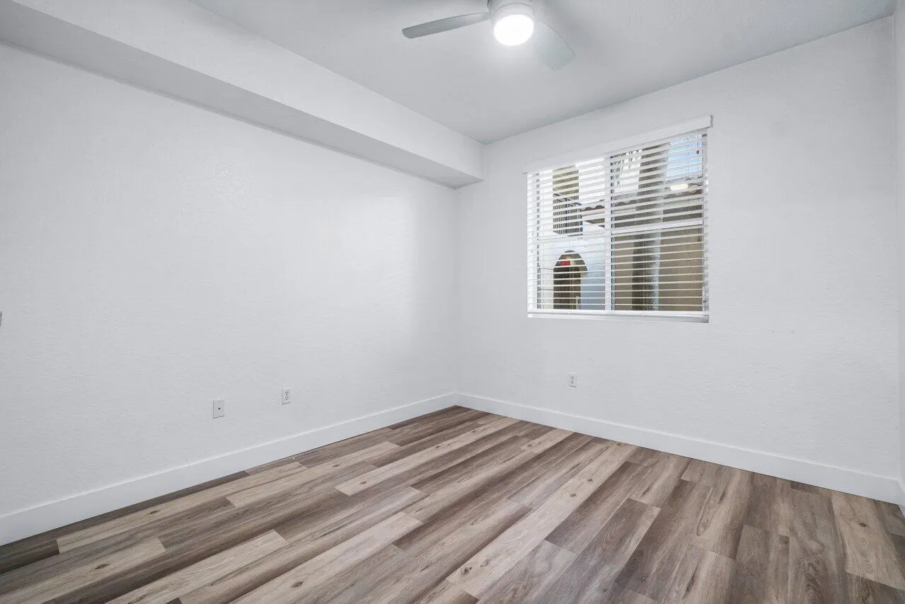 1 Renaissance Way, #117
