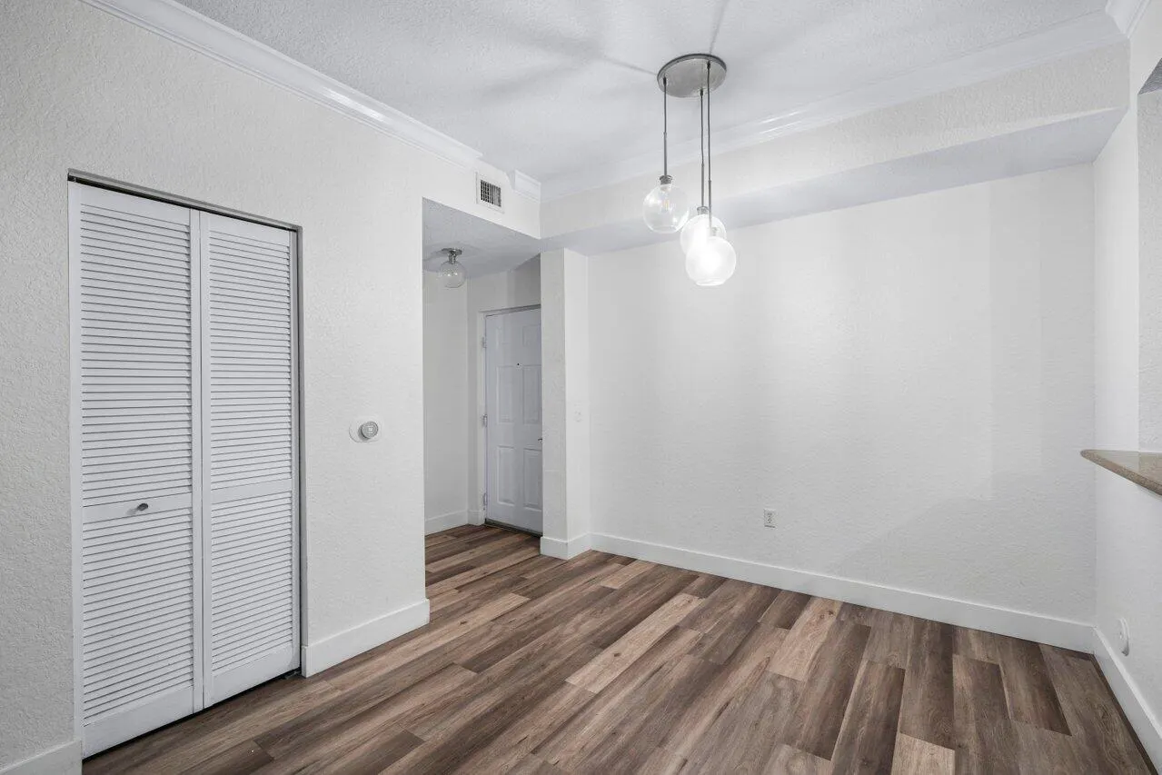 1 Renaissance Way, #117