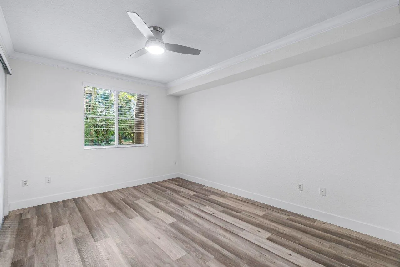 1 Renaissance Way, #117